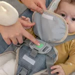 INGENUITY Rezgő masszázs pihenőszék dallamokkal, Happy Belly™, Rock-to-Bounce, Parker™, 0 hó+ 9 kg-ig